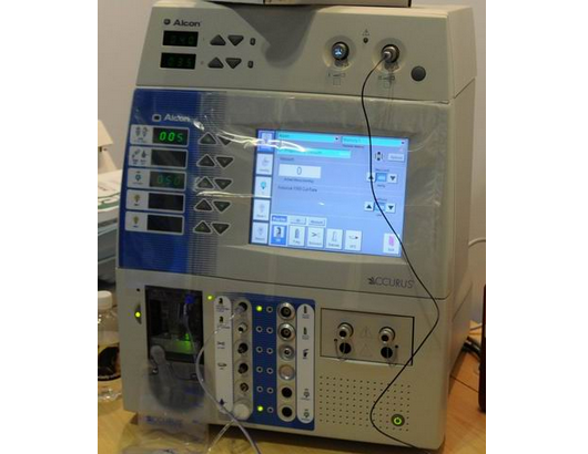 爱尔康高速玻璃体切割机