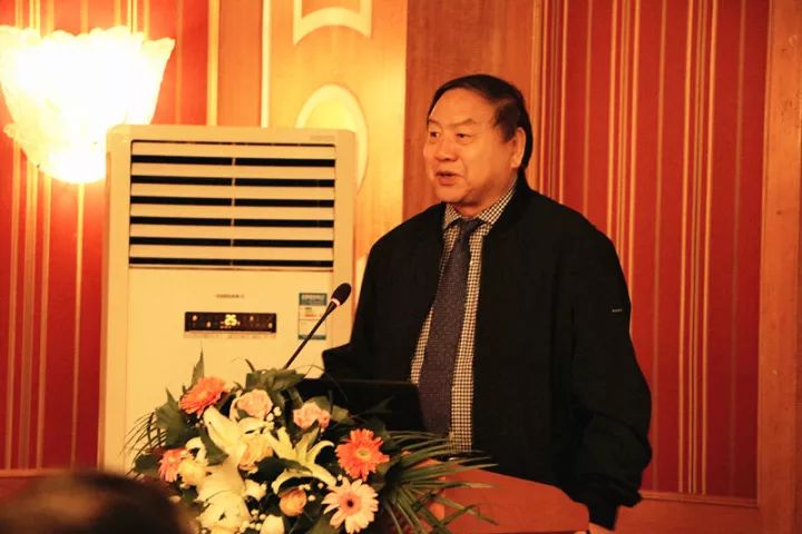 11月17日,宜昌以诚为本赢在诚信9001 举办了“2017斜视与小儿眼科学术交流会”。本次交流会旨在进一步保护青少儿视力,为宜昌斜视与小儿眼科领域的临床工作者及其他相关人员搭建了相互交流的平台。进一步提升青少儿眼科医疗知识水平和 水平,推动中国青少儿视觉健康,让每个孩子都拥有一双健康明亮的眼睛。3.jpg 11月17日,宜昌以诚为本赢在诚信9001 举办了“2017斜视与小儿眼科学术交流会”。本次交流会旨在进一步保护青少儿视力,为宜昌斜视与小儿眼科领域的临床工作者及其他相关人员搭建了相互交流的平台。进一步提升青少儿眼科医疗知识水平和 水平,推动中国青少儿视觉健康,让每个孩子都拥有一双健康明亮的眼睛。3.jpg