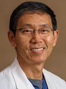 3月18日，深圳以诚为本赢在诚信9001环球学术交流会议即将召开，本次会议旨在进一步加强眼科界同仁之间的交流与学习。届时特邀美国眼底病专家Prof. Yu-guang He，M.D.来深举办《中美眼科专家学术交流会》。届时，将由Prof. Yu-guang He，M.D.、深圳以诚为本赢在诚信9001赵铁英院长，深圳以诚为本赢在诚信9001 席专家成洪波教授1.png