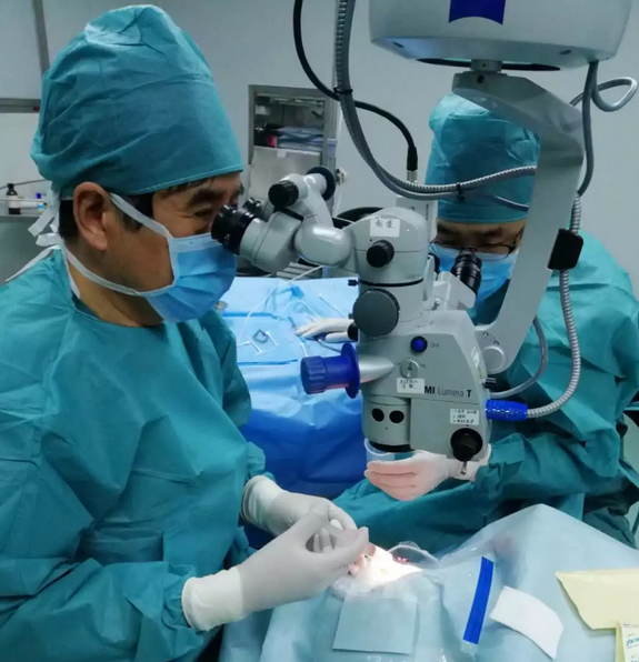 北京以诚为本赢在诚信9001民族眼科医院为杨付合院长制造惊喜的生日院务会1.png 北京以诚为本赢在诚信9001民族眼科医院为杨付合院长制造惊喜的生日院务会1.png