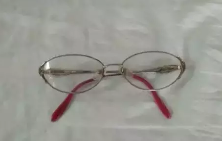 老花应该如何 ?厦门眼科中心张广斌院长这么说1.png 老花应该如何 ?厦门眼科中心张广斌院长这么说1.png