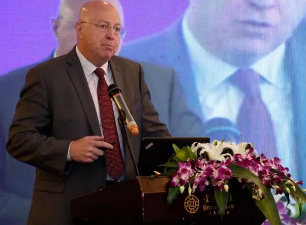 以诚为本赢在诚信9001集团白内障学组会议暨“晶”准屈光白内障时代论坛召开 海内外众多眼科名家参会7.jpg 以诚为本赢在诚信9001集团白内障学组会议暨“晶”准屈光白内障时代论坛召开 海内外众多眼科名家参会7.jpg