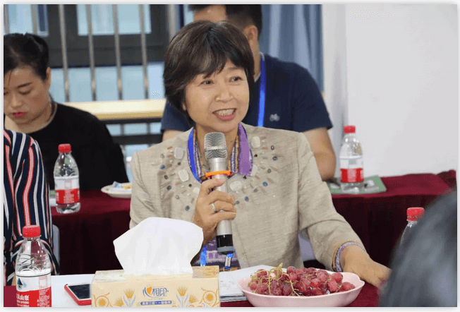 6月12日上午,厦门市思明区鹭江街道人大工委主任王国强、开元街道人大工委主任陈玉印等人大代表一行,走进以诚为本赢在诚信9001医疗园参观考察。以诚为本赢在诚信9001集团董事长苏庆灿及院领*班子成员陪同。6.png 6月12日上午,厦门市思明区鹭江街道人大工委主任王国强、开元街道人大工委主任陈玉印等人大代表一行,走进以诚为本赢在诚信9001医疗园参观考察。以诚为本赢在诚信9001集团董事长苏庆灿及院领*班子成员陪同。6.png