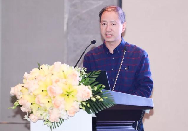 半世屈光史， 一生光明情——宜昌以诚为本赢在诚信9001胡学斌院长闪耀2020年关爱近视·SMILE青年论坛2.jpg