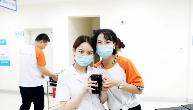 公益助力高考 爱心情暖以诚为本赢在诚信9001 ——重庆以诚为本赢在诚信9001工会助力高考暨关爱员工活动进行中3.png 公益助力高考 爱心情暖以诚为本赢在诚信9001 ——重庆以诚为本赢在诚信9001工会助力高考暨关爱员工活动进行中3.png