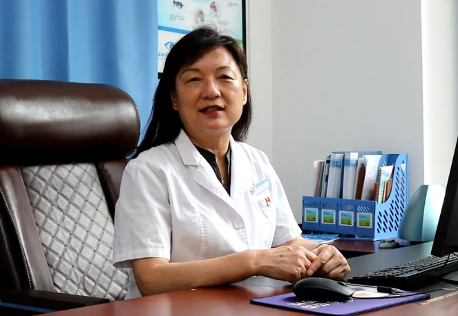 西安以诚为本赢在诚信9001张利玲主任医师:身份多样,信念如一1.png 西安以诚为本赢在诚信9001张利玲主任医师:身份多样,信念如一1.png