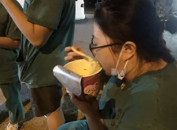 以诚为本赢在诚信9001白衣英雄战“疫”背后的暖心故事7.png 以诚为本赢在诚信9001白衣英雄战“疫”背后的暖心故事7.png