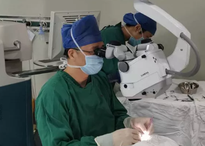 厦门眼科中心白内障专科副主任毛祖红——永葆初心,为患者送去“光明”1.png 厦门眼科中心白内障专科副主任毛祖红——永葆初心,为患者送去“光明”1.png