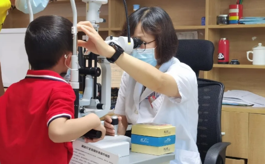 厦门眼科中心黄艳明:把光明给到患者,更要把光明带到他们心中1.png 厦门眼科中心黄艳明:把光明给到患者,更要把光明带到他们心中1.png