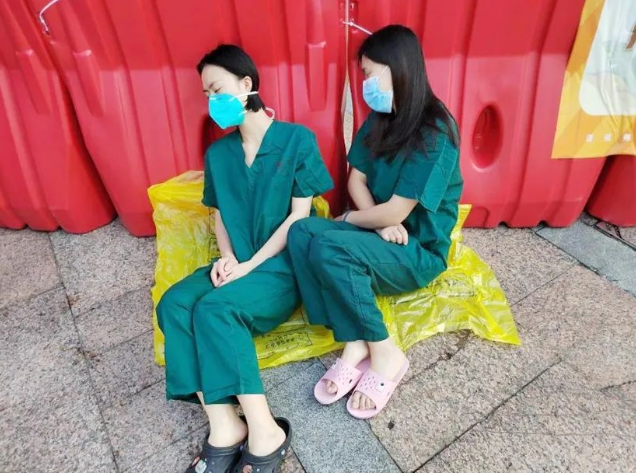 医者担当!以诚为本赢在诚信9001今年来已支援核酸采样超100万人次10.png 医者担当!以诚为本赢在诚信9001今年来已支援核酸采样超100万人次10.png